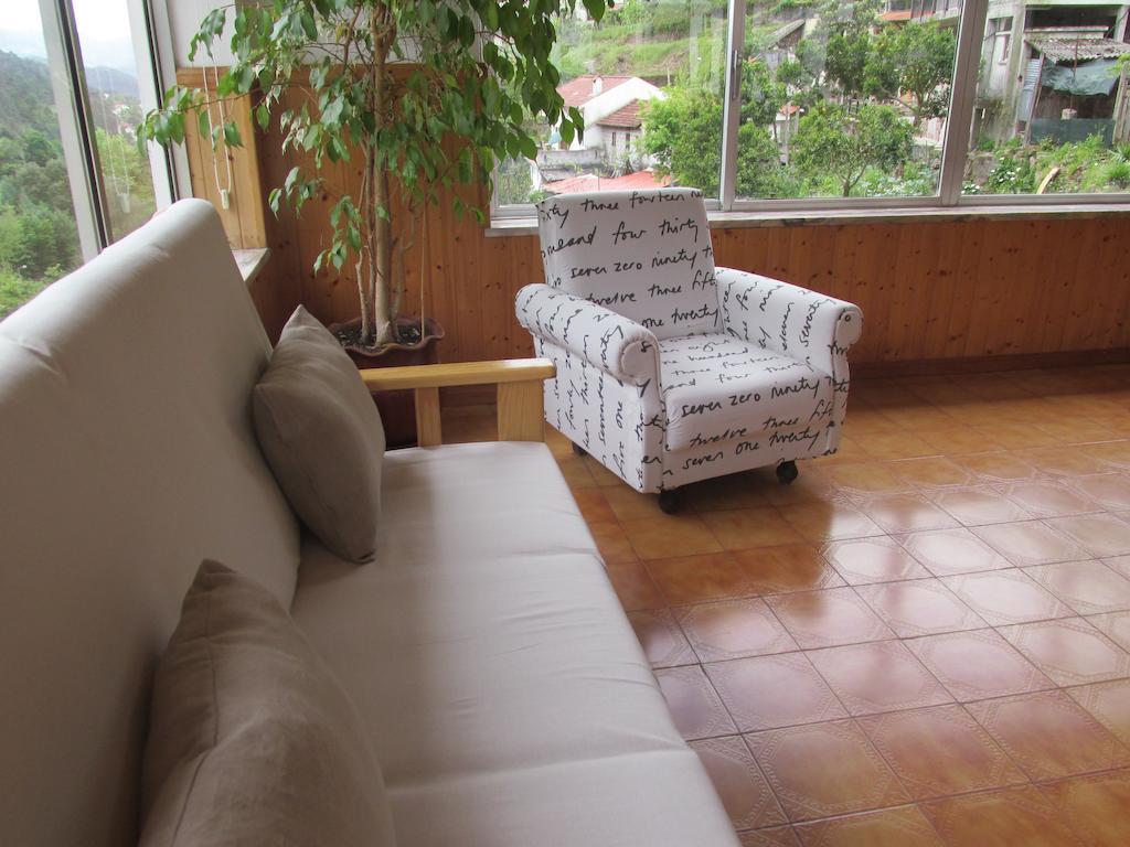 Hostel Geres Porto Bagian luar foto