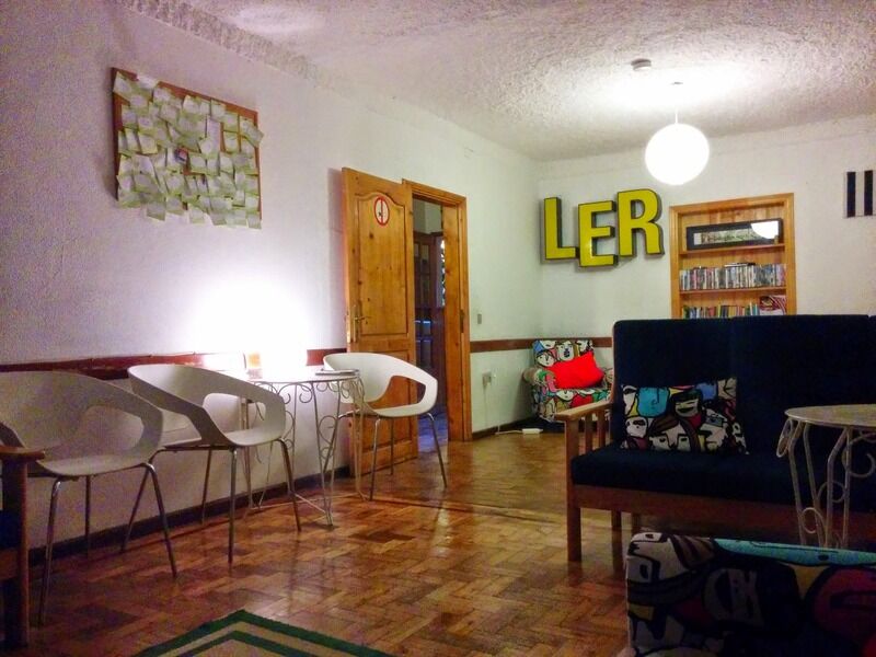 Hostel Geres Porto Bagian luar foto