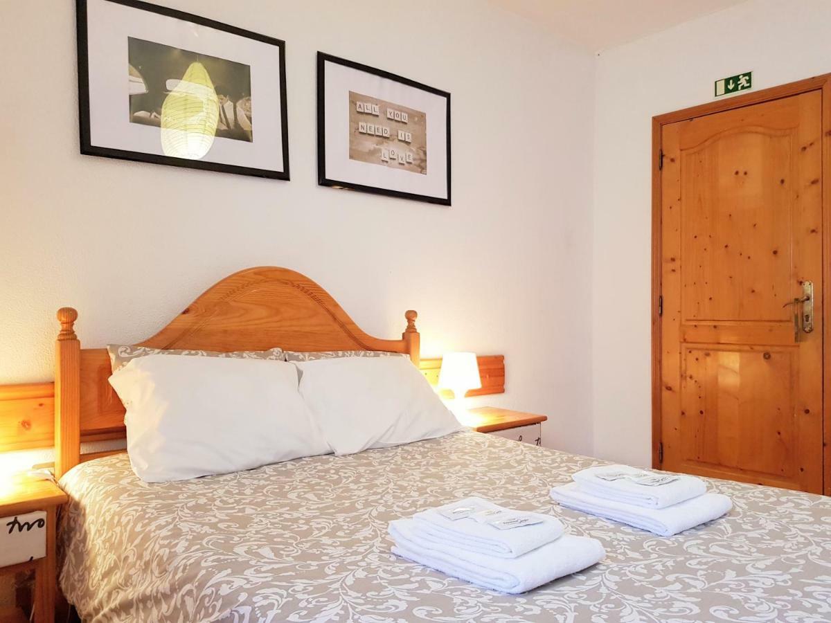Hostel Geres Porto Ruang foto