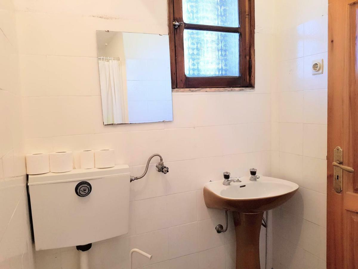 Hostel Geres Porto Ruang foto